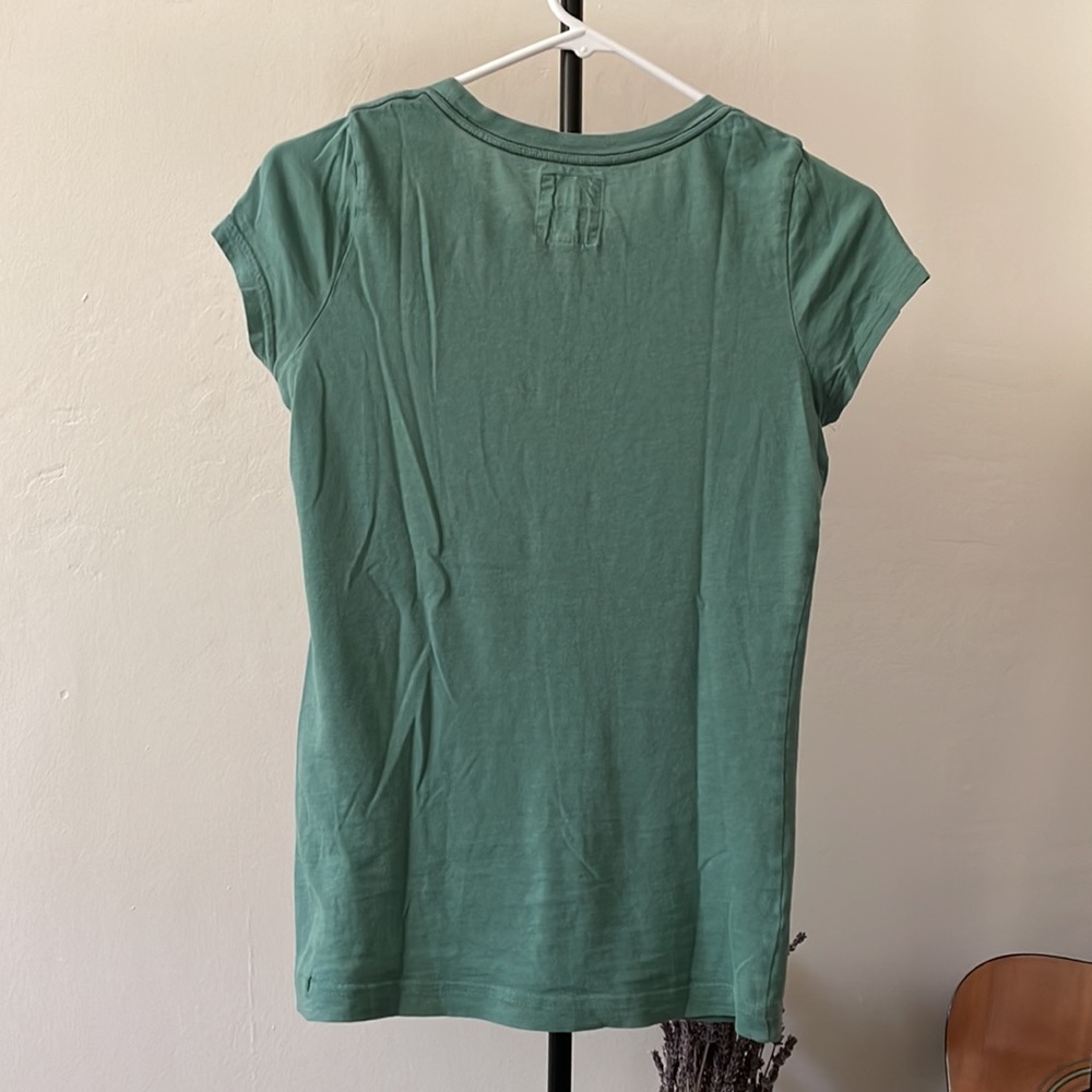 Ruehl Tee - Picture 4 of 5